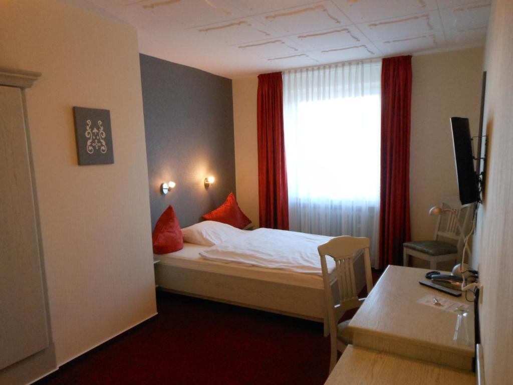Hotel Pfeffermuehle Borchen 部屋 写真