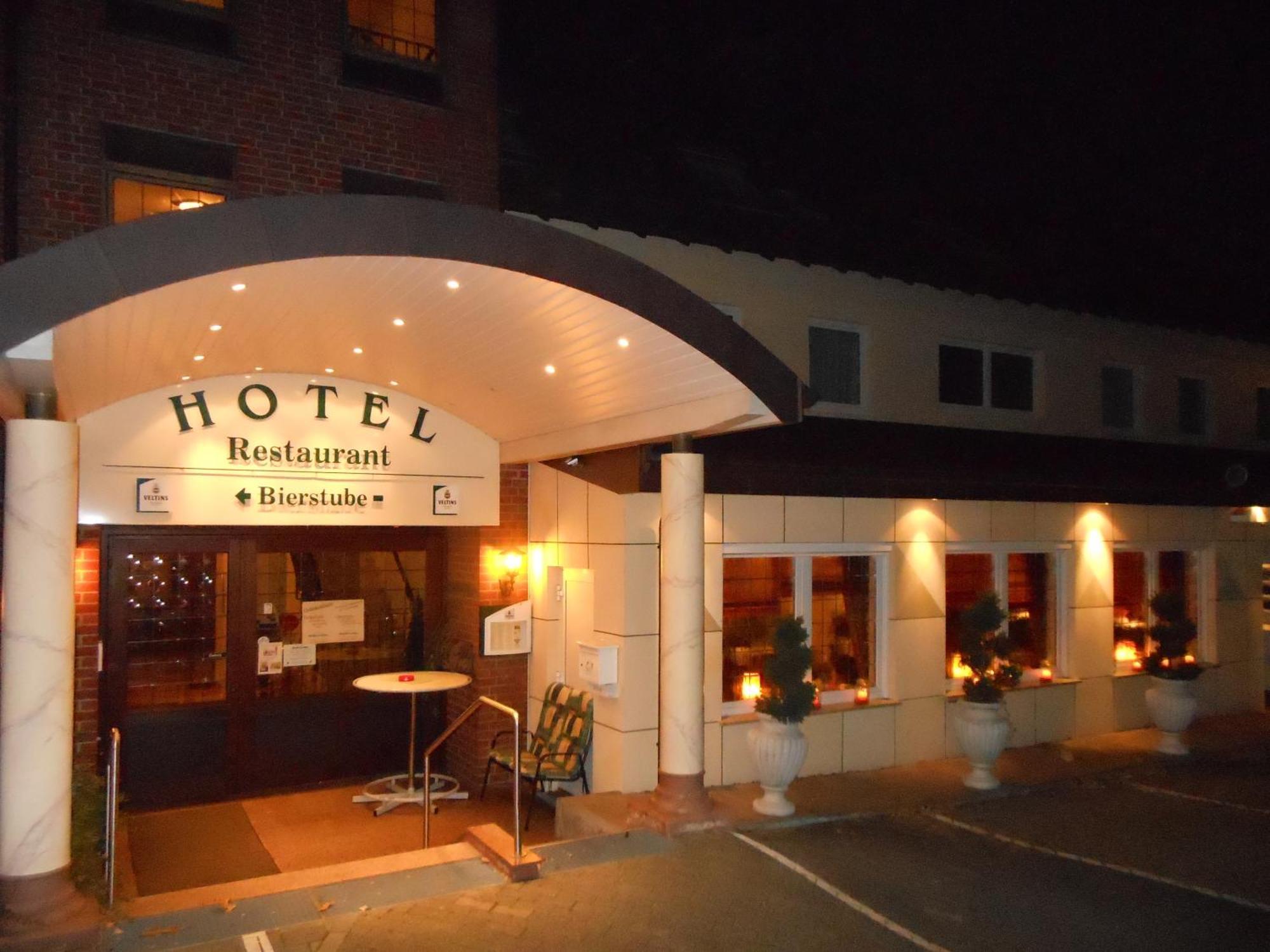 Hotel Pfeffermuehle Borchen エクステリア 写真